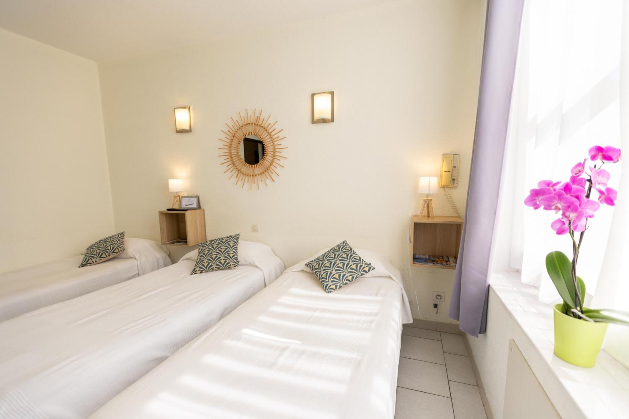 Hotel Les Bellugues Saint-Jean-du-Gard Buitenkant foto