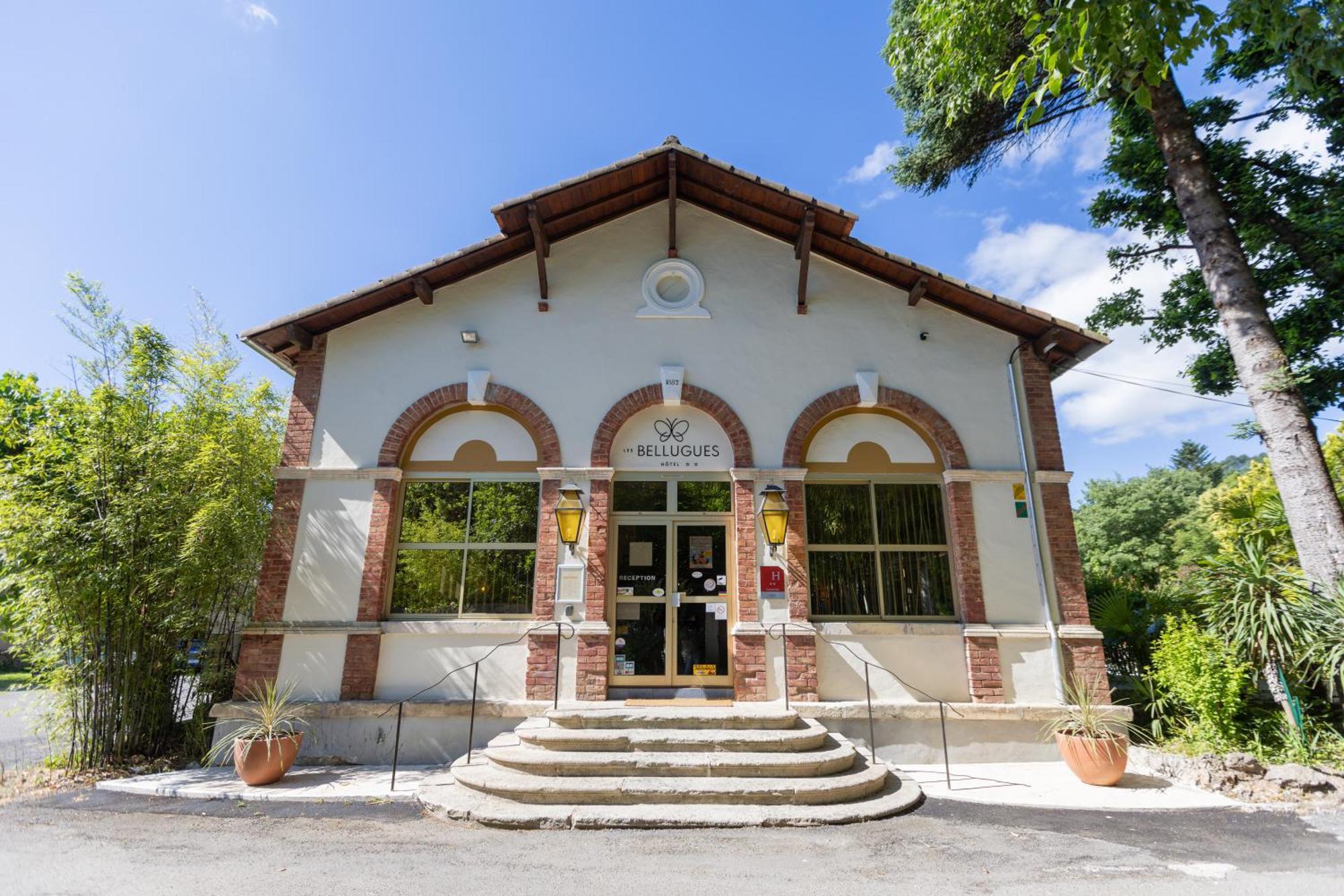 Hotel Les Bellugues Saint-Jean-du-Gard Buitenkant foto