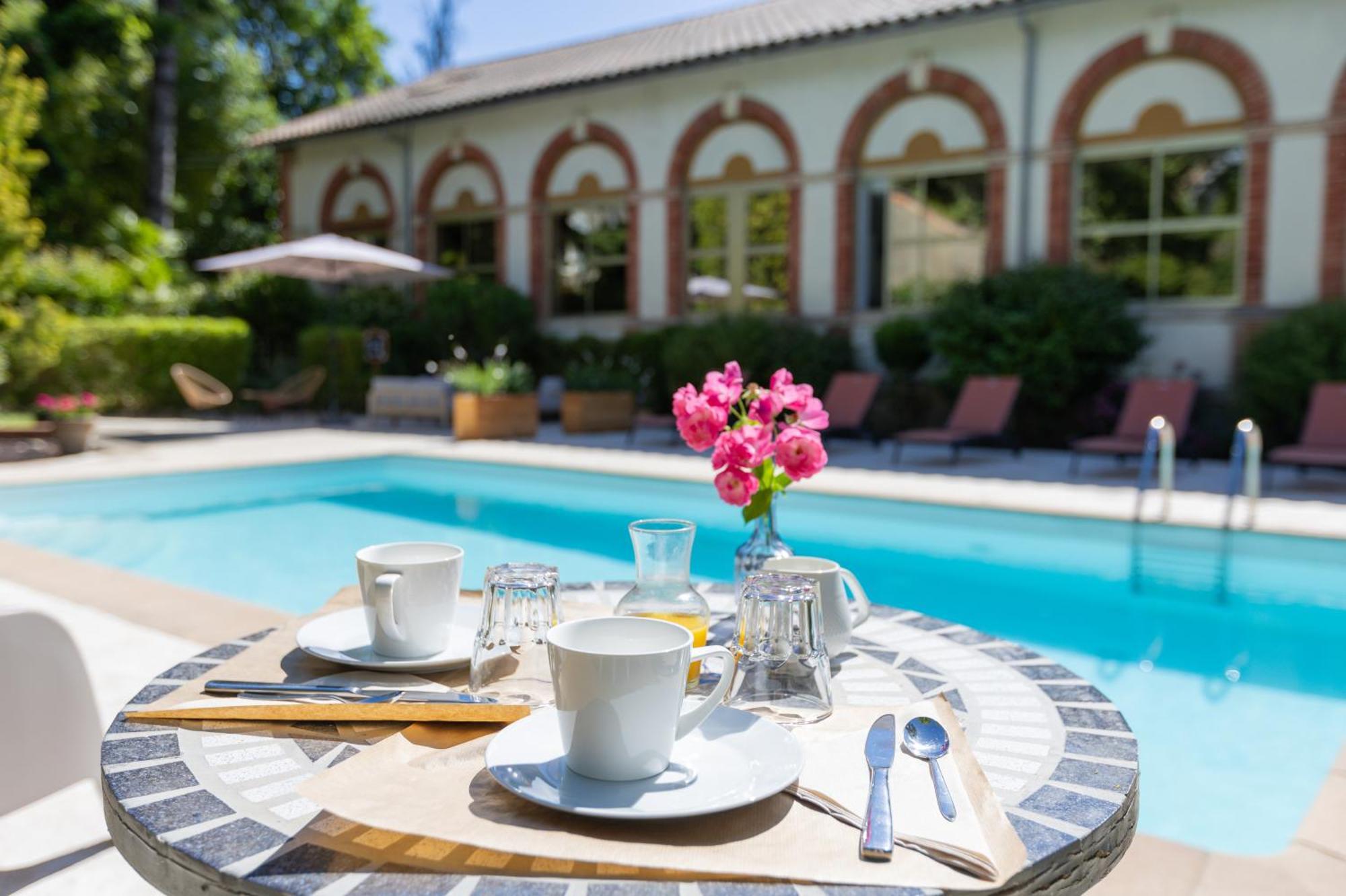 Hotel Les Bellugues Saint-Jean-du-Gard Buitenkant foto