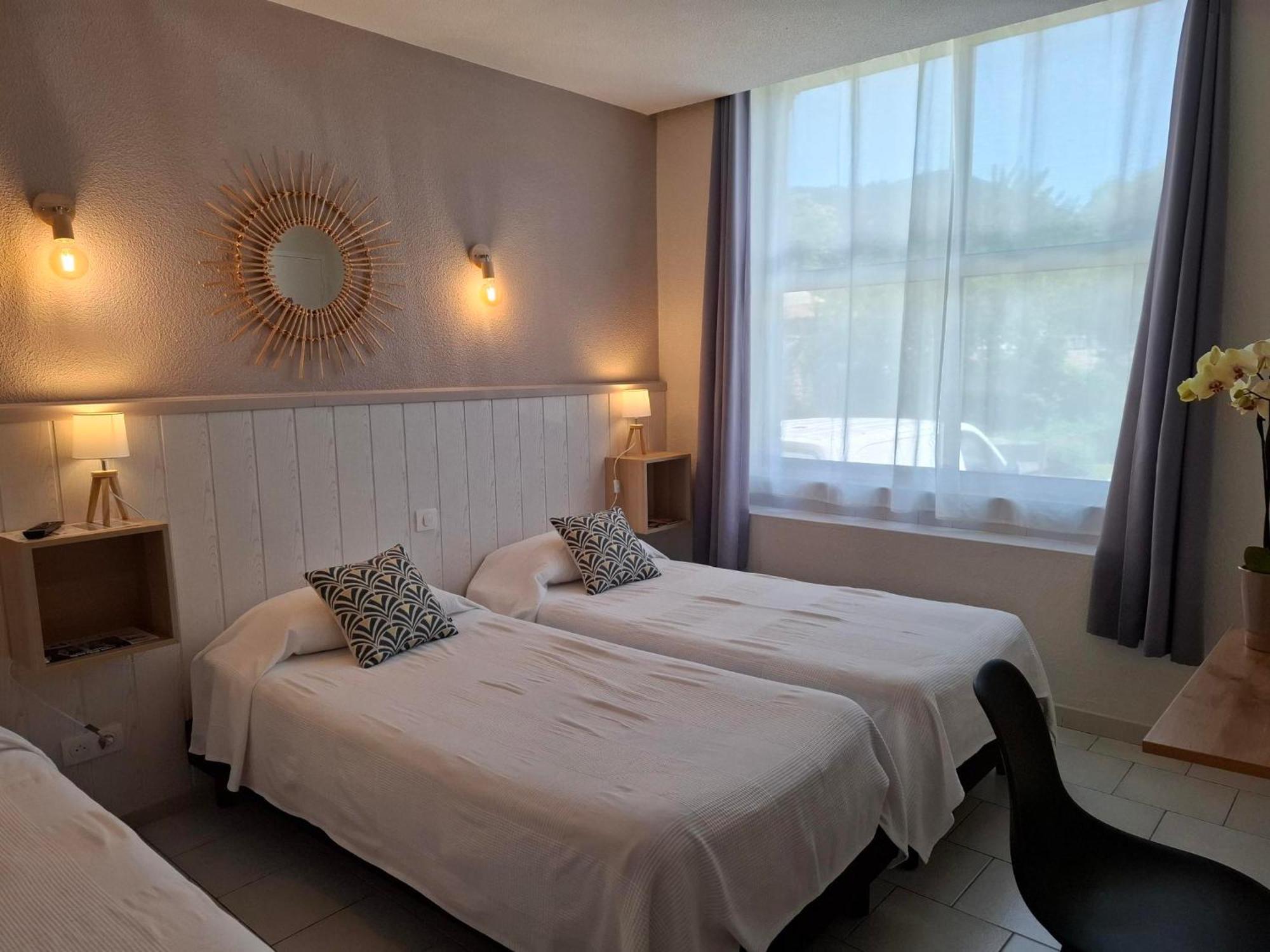 Hotel Les Bellugues Saint-Jean-du-Gard Buitenkant foto