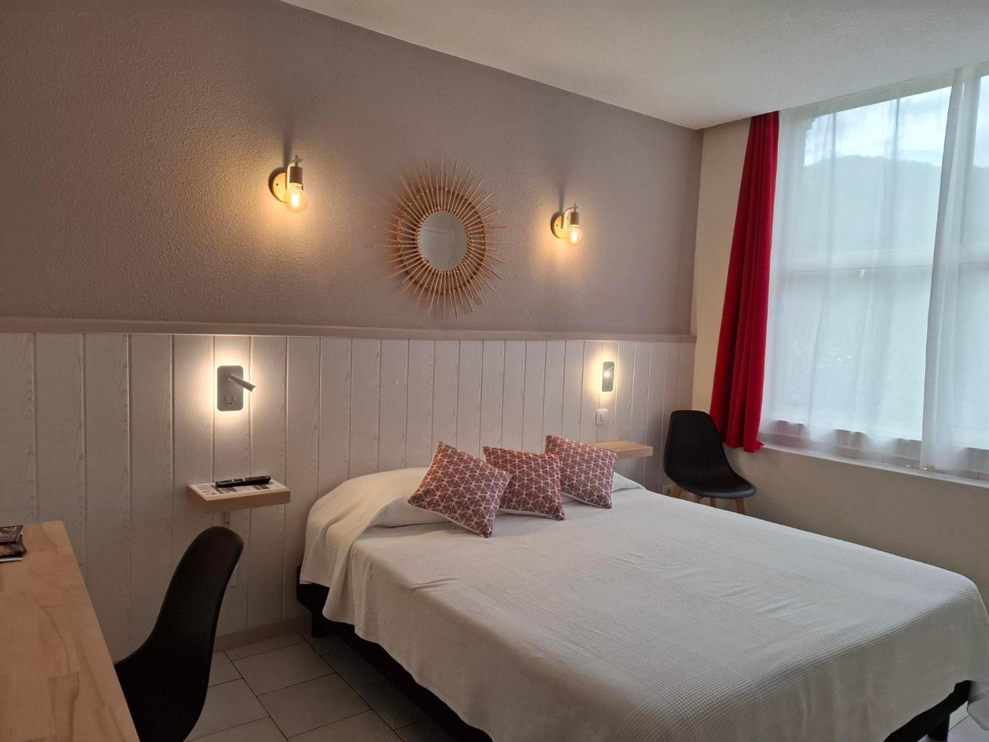 Hotel Les Bellugues Saint-Jean-du-Gard Buitenkant foto