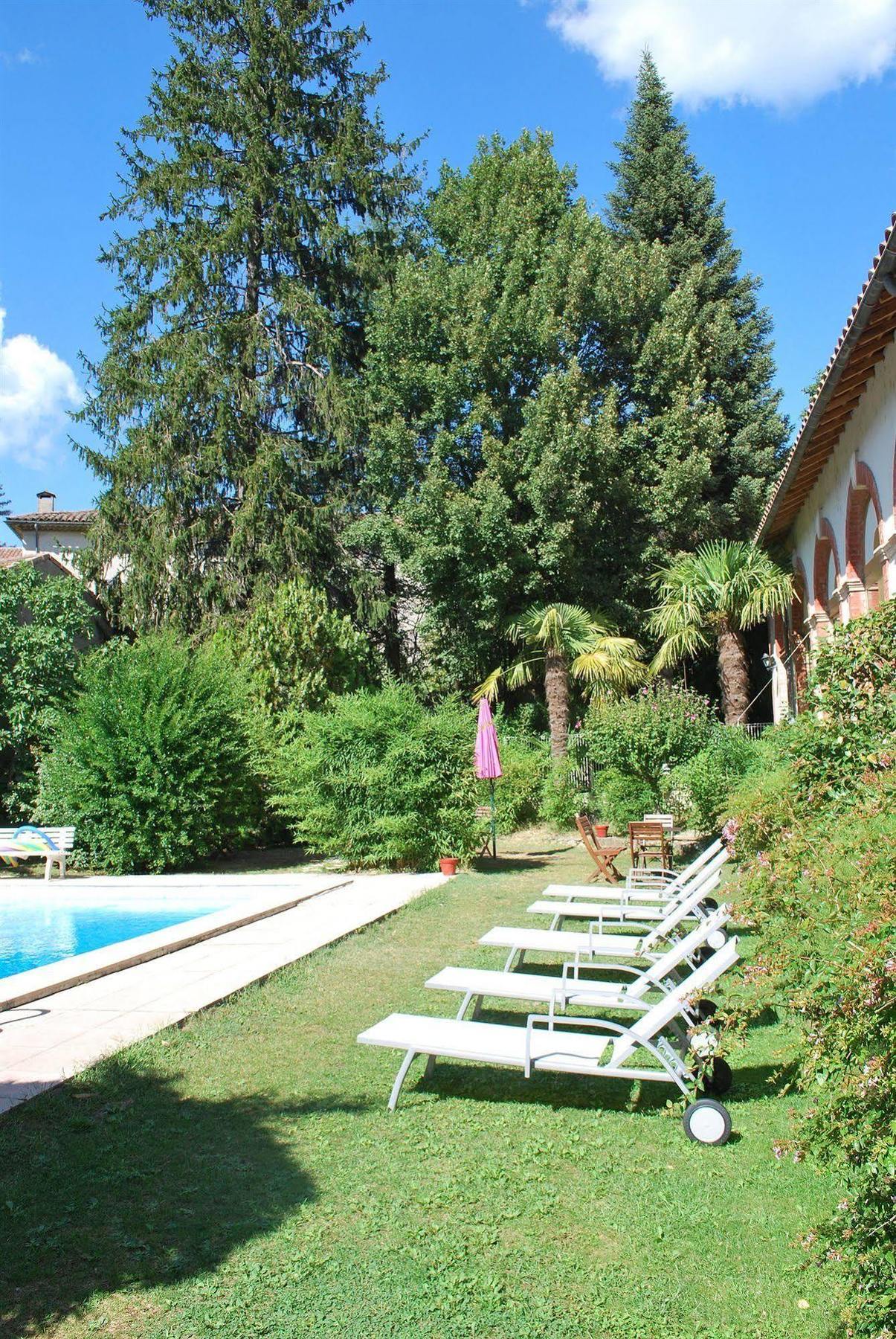 Hotel Les Bellugues Saint-Jean-du-Gard Buitenkant foto